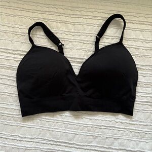 Athleta Black Seamless adjustable Bra